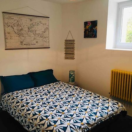 Logement Independant,Calme A 2 Pas Du Centre Ville Lannion Esterno foto
