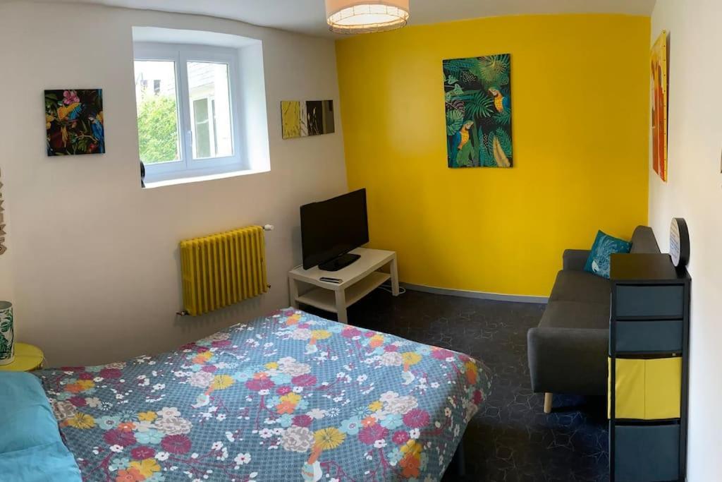 Logement Independant,Calme A 2 Pas Du Centre Ville Lannion Esterno foto