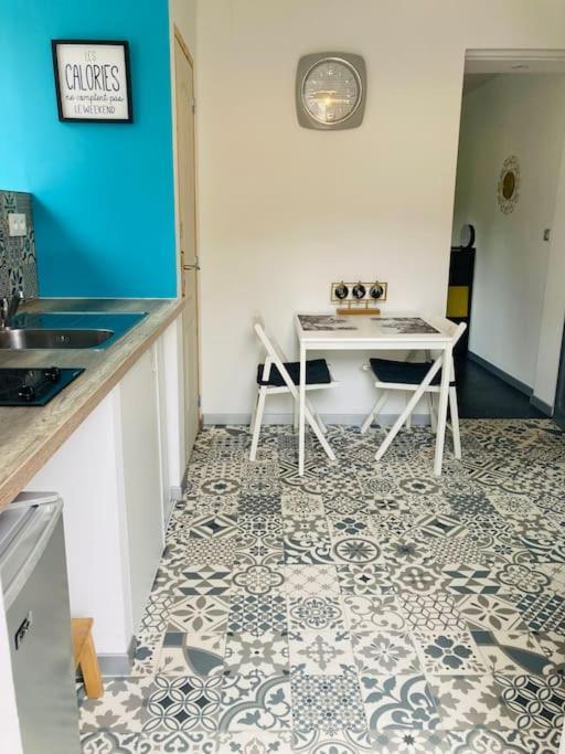 Logement Independant,Calme A 2 Pas Du Centre Ville Lannion Esterno foto